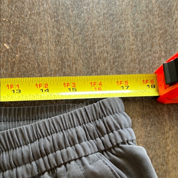 Old Navy women’s Grey Bottoms - Picture 2 of 10